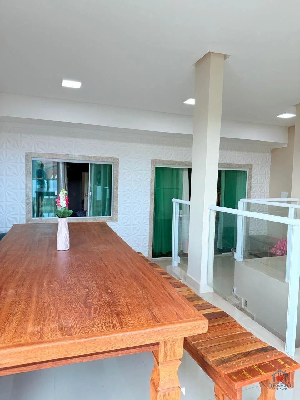 Linda casa de 2/4 com excelente acabamento, próximo ao centro de Simões Filho.